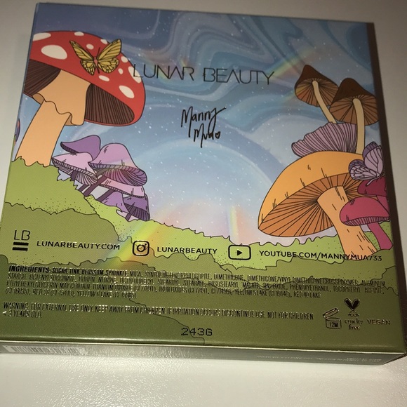 Lunar Beauty Moonshroom Highlighter Palette, NEW - Picture 10 of 10